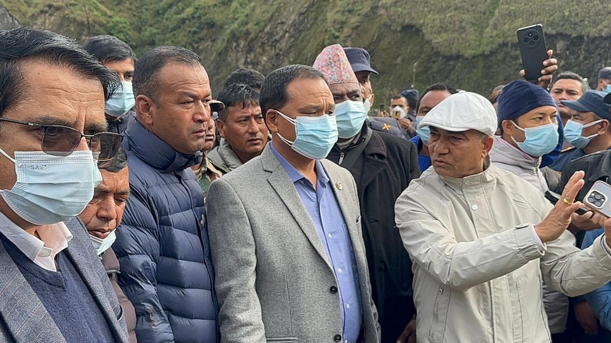 १५ दिनभित्र माग पूरा गर्ने कुलमानको प्रतिबद्धतापछि बञ्चरेडाँडाको अवरोध खुल्यो