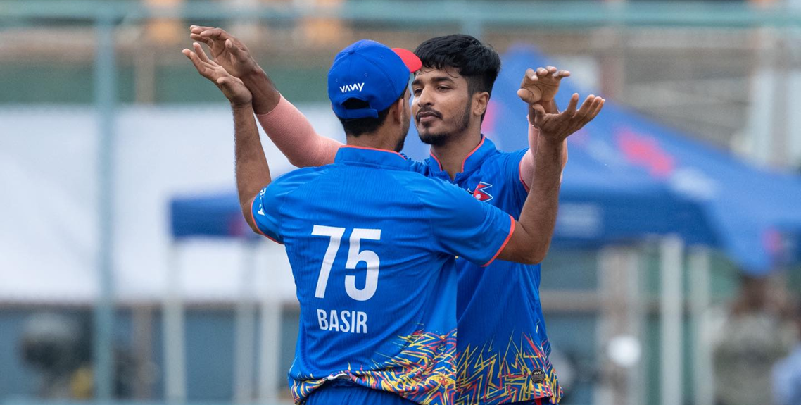 भारतलाई ९२ रनले हराउँदै हङकङ सिक्सेसमा नेपालको पहिलो जित