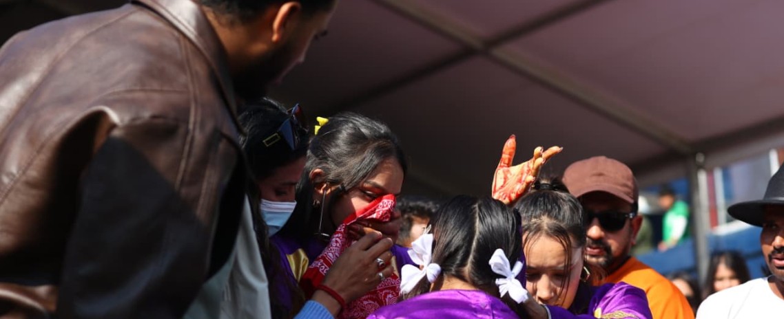 कुशलको छक्का प्रहारले चियर लिडर घाइते